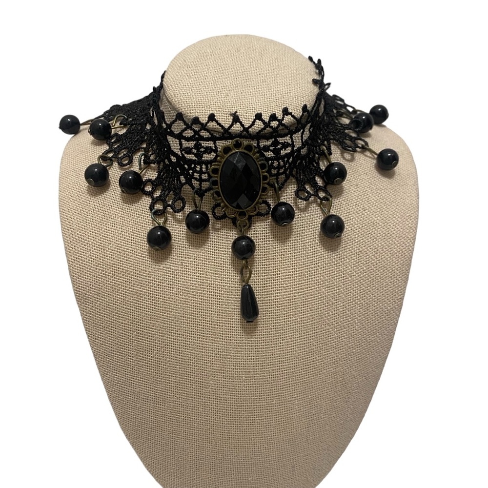 Lot of 4 Fashion Jewelry Gothic / Antique / Victorian Lace Choker Necklaces - Picture 2 of 11